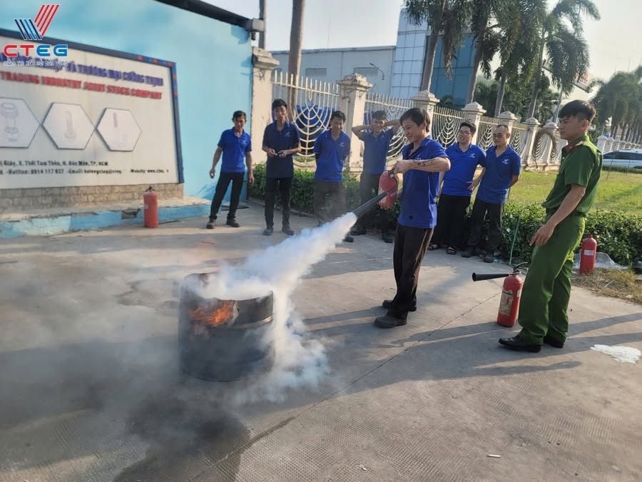 Cong ty bulong vit ban ton cteg (1)