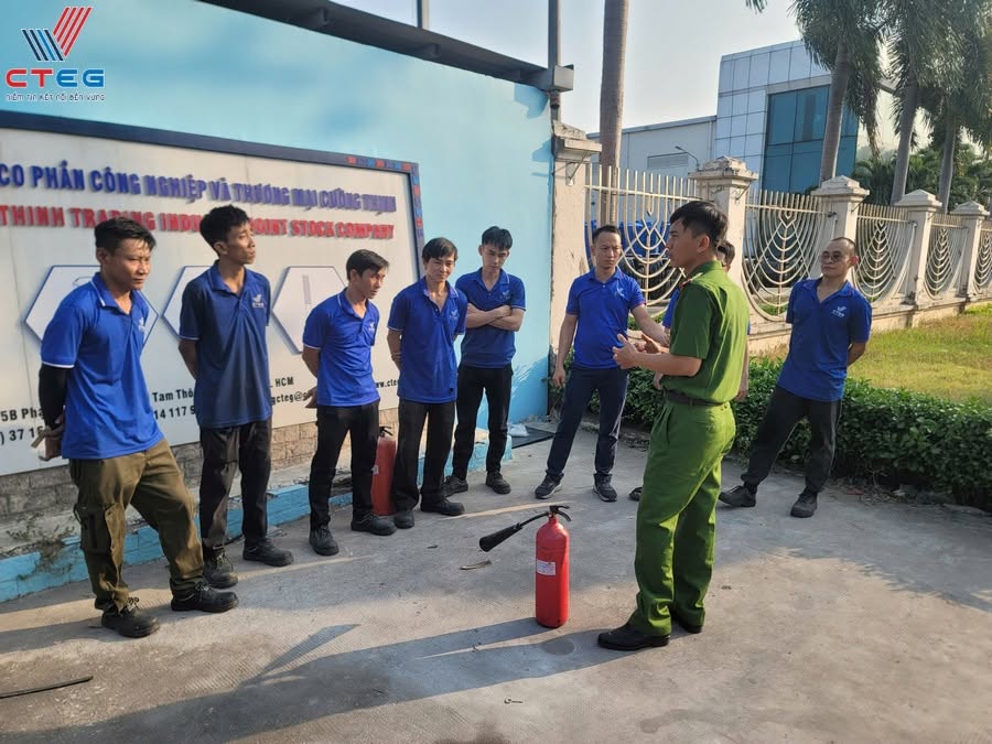 Cong ty bulong vit ban ton cteg (4)