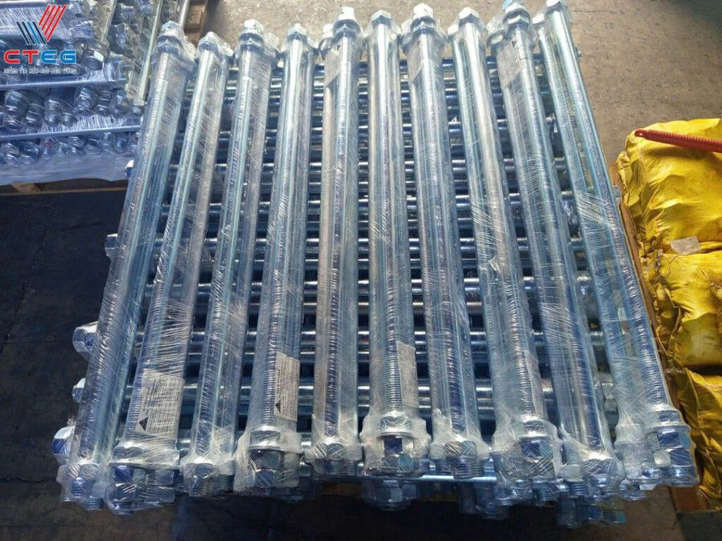 Giải pháp bulong neo chân cột cho hệ thống trụ điện và trụ đèn chiếu sáng: Tiêu chuẩn kỹ thuật và quy trình tối ưu từ CTEG